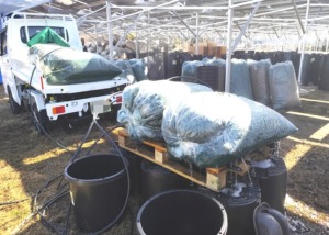 アクアフォームの充填作業